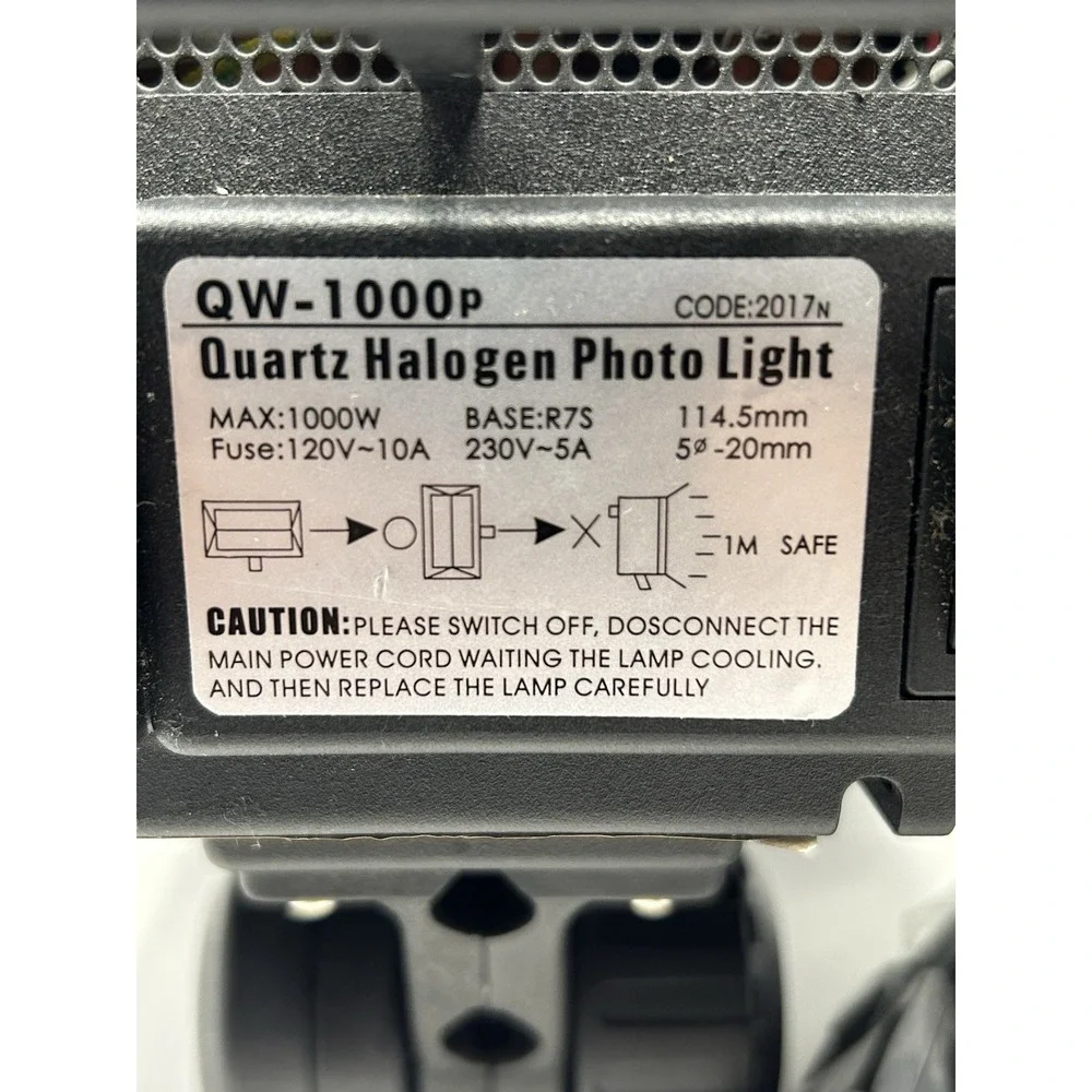 Britek QW-1000p‎ Quartz Halogen Photo Light